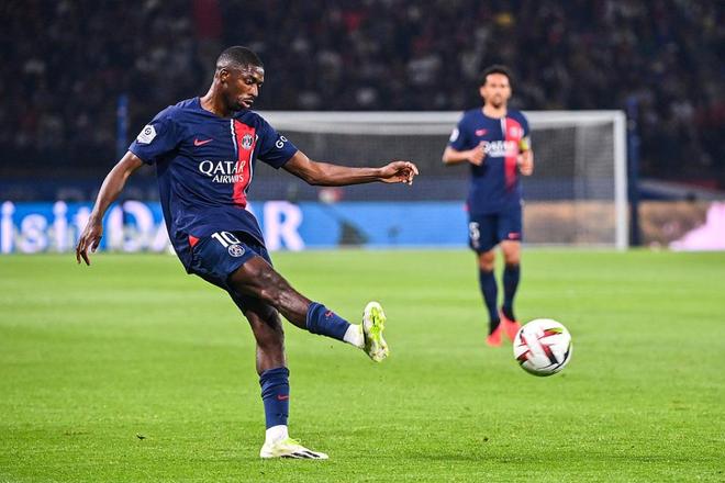 凯尔：阿德耶米被换下完全合理；他今天的行为不对，会被罚款（凯尔：阿德耶米被换下理所应当；他今日举动不当，将遭罚款）